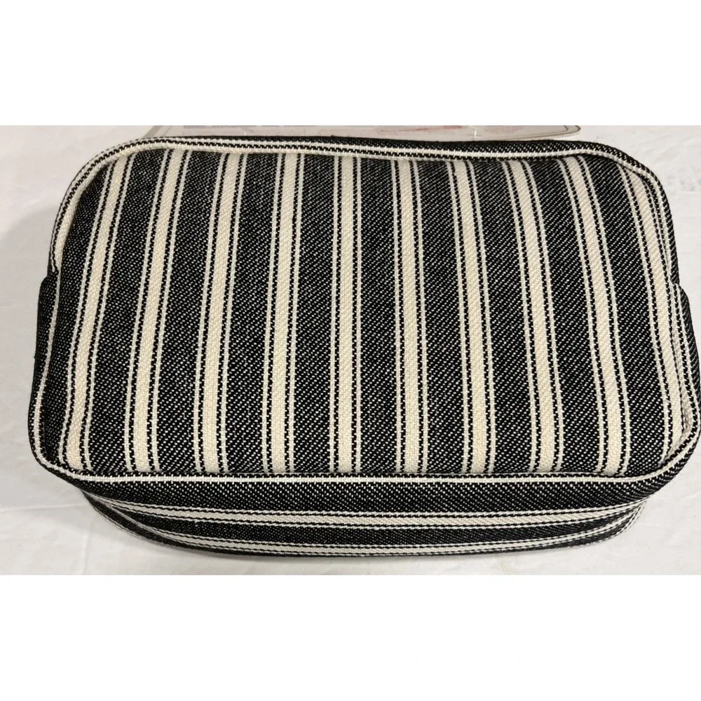 New Gloss & Glo Zip Travel Cosmetic Bag Chenille Patch LAKE